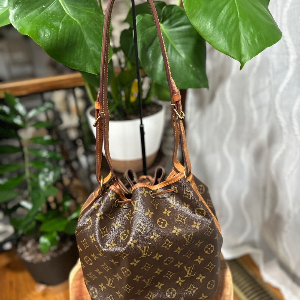 Louis Vuitton LV Petit Noé Monogram Bucket Bag Vintage w Dust Bag France - Picture 8 of 17